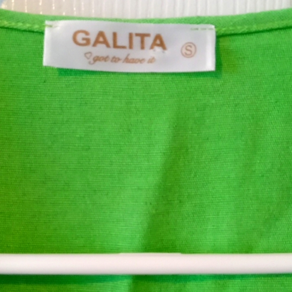 Green "Galita" Kimono with black & white Lace Trim - Picture 2 of 5
